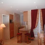 Courcelle Λεβαλουά Περέ