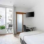 Courcelle Ξενοδοχείο με διαμερίσματα Λεβαλουά Περέ