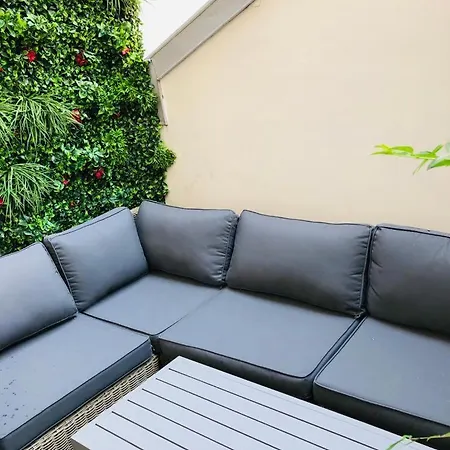Ξενοδοχείο με διαμερίσματα Courcelle 4*