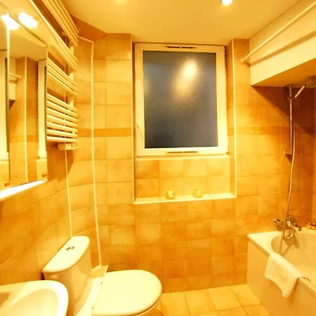 Lägenhetshotell Courcelle 4*
