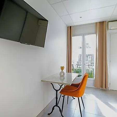 Apartahotel Résidence Courcelle 4*