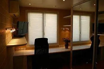 Appart hôtel Résidence Courcelle 4*