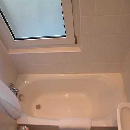 Résidence Courcelle Appart hôtel 4*